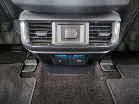 Used 2022 Ford F150 XLT w/ Equipment Group 302A High image 17