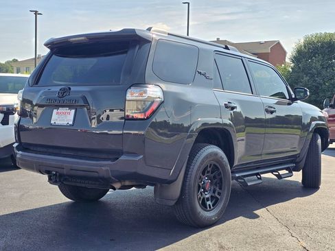 Used 2024 Toyota 4Runner TRD Off-Road Premium w/ Moonroof Package AWD/4WD image 8