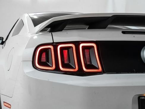 Used 2013 Ford Mustang GT Premium RWD image 11