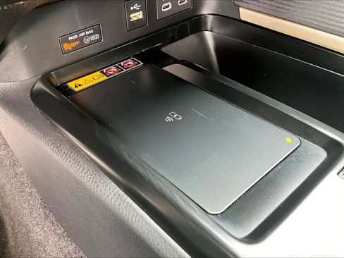 Used 2026 Toyota Camry SE w/ Multimedia Upgrade Package FWD image 31