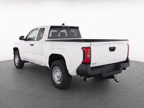 Used 2026 Toyota Tacoma SR w/ SR Upgrade Package AWD/4WD image 3