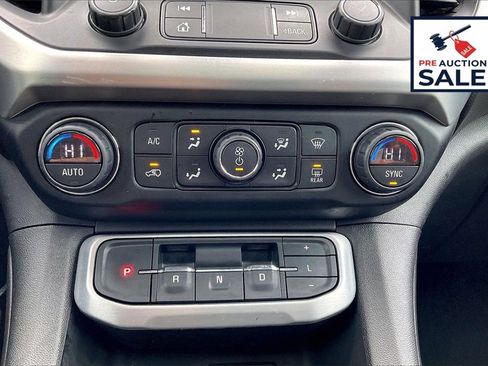 Used 2021 GMC Acadia SLT w/ Premium Package image 33