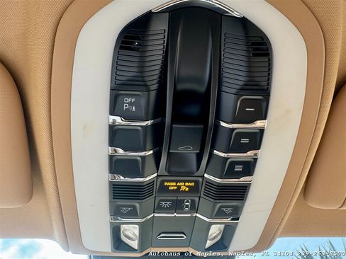 Used 2012 Porsche Panamera 4S image 31