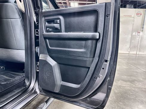 Used 2019 RAM 1500 Express w/ Express Value Package AWD/4WD image 24
