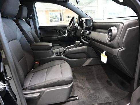 New 2026 Chevrolet Colorado W/T w/ WT Custom Package AWD/4WD image 12