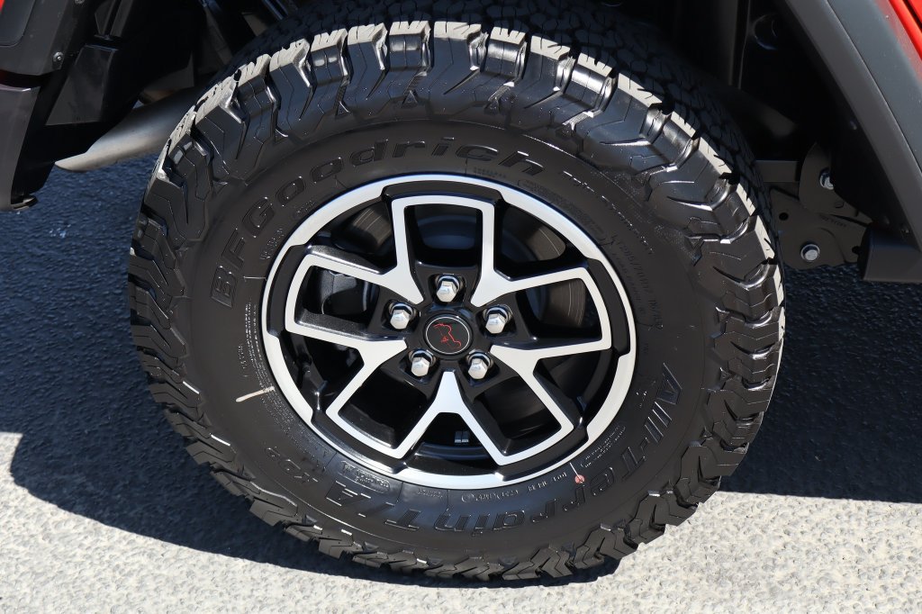 Certified 2025 Jeep Wrangler Unlimited Rubicon AWD/4WD image 11