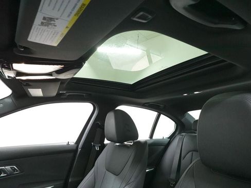 Used 2020 BMW 330i xDrive Sedan w/ Premium Package image 25