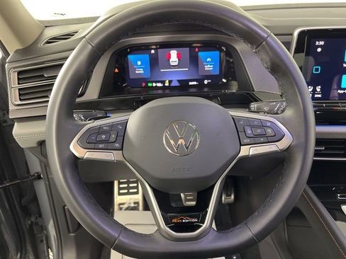 Used 2024 Volkswagen Atlas Peak Edition SEL image 20