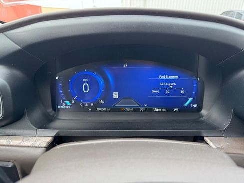 Used 2020 Ford Explorer Platinum w/ Premium Technology Package AWD/4WD image 14
