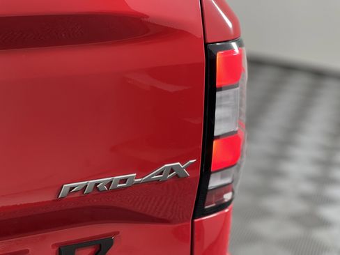 Used 2022 Nissan Frontier PRO-4X w/ Technology Package image 10