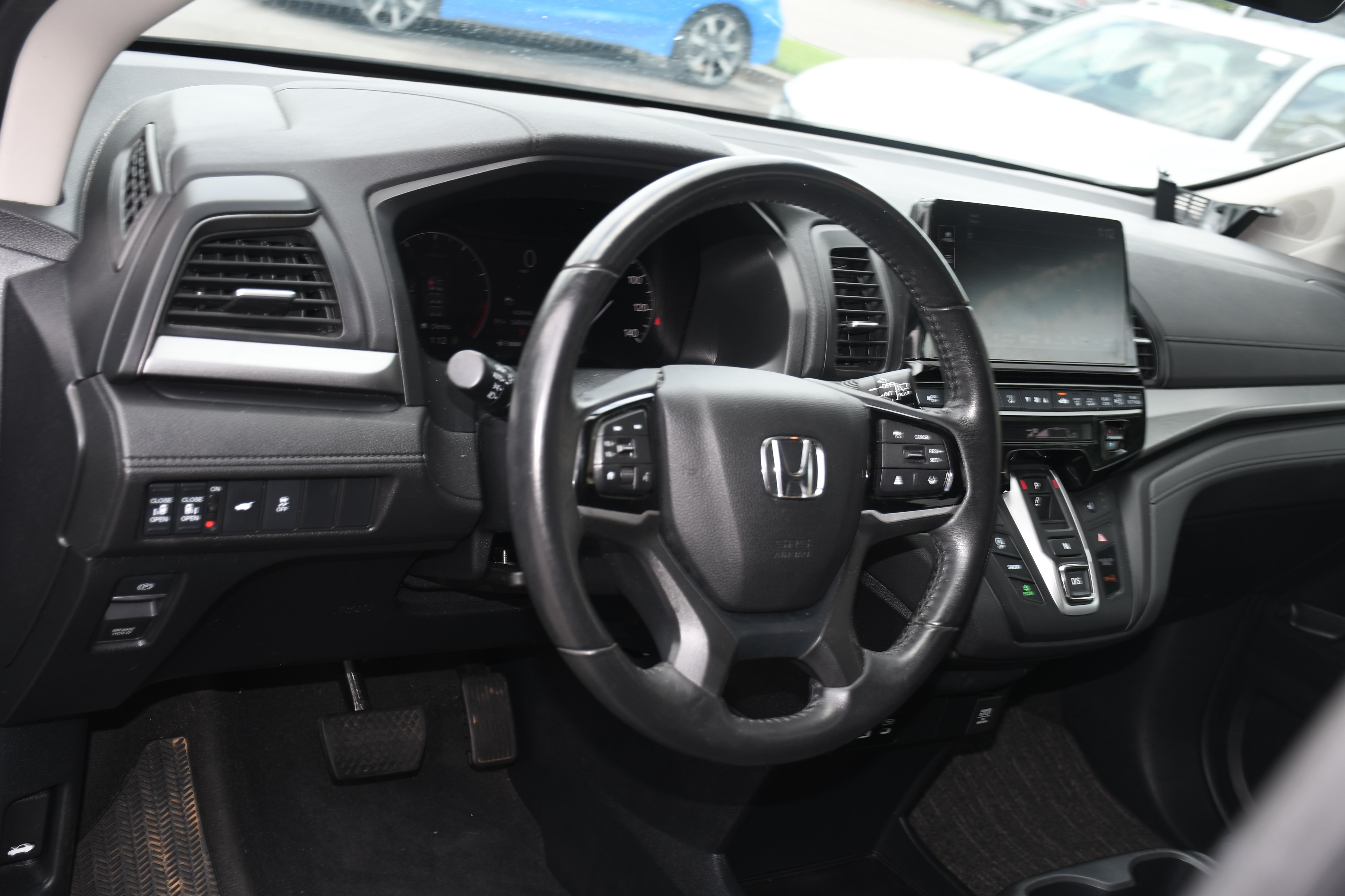 Used 2025 Honda Odyssey EX-L image 9