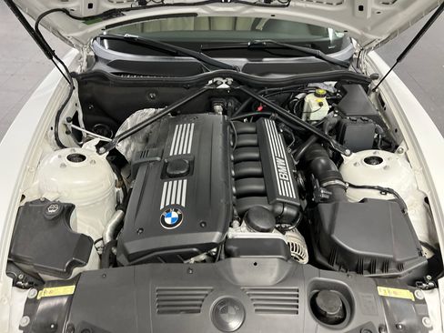 Used 2007 BMW Z4 3.0si image 78