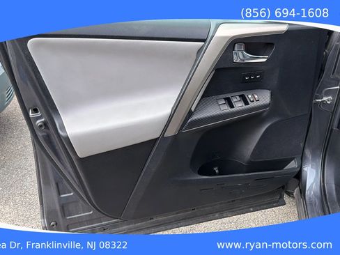 Used 2015 Toyota RAV4 Limited AWD/4WD image 16