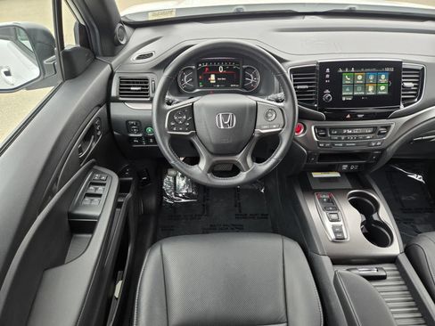 Used 2023 Honda Passport EX-L image 17
