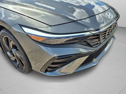 New 2026 Hyundai Elantra SEL Sport Premium FWD image 34