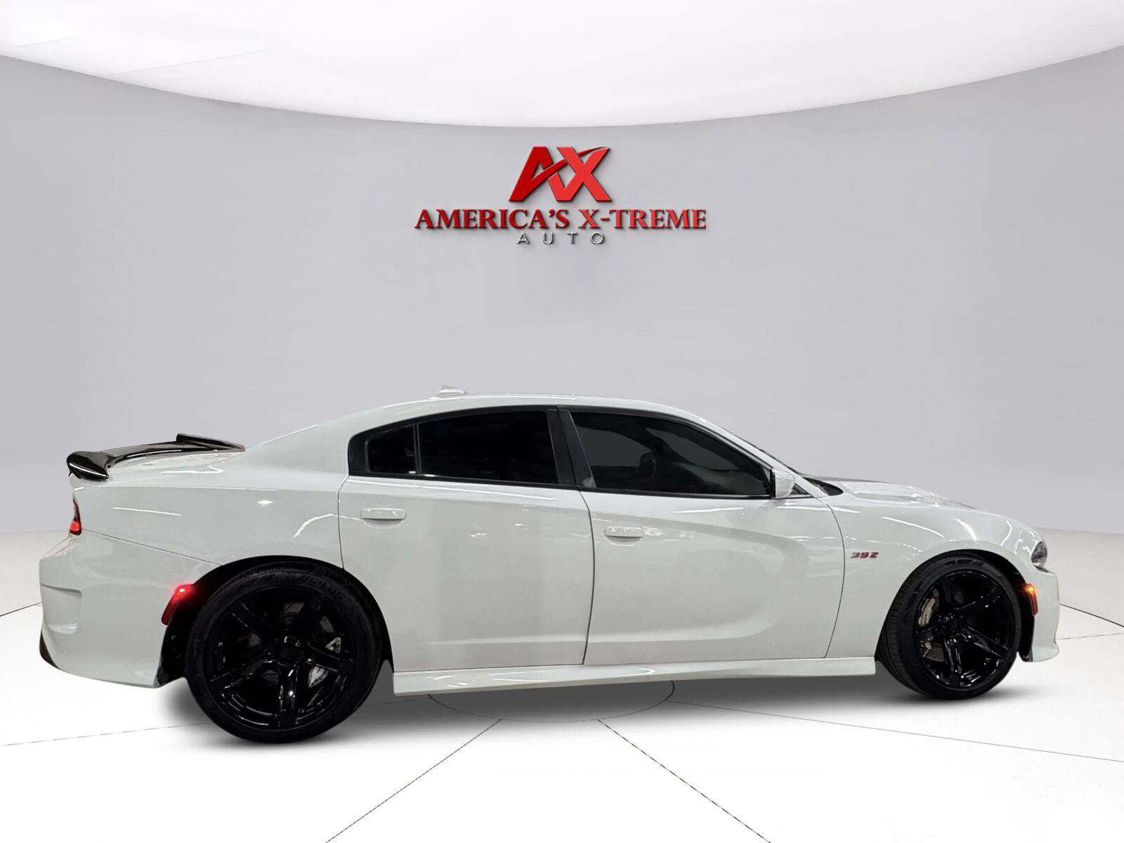 Used 2019 Dodge Charger Scat Pack w/ Dynamics Package RWD image 8