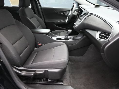 Used 2025 Chevrolet Malibu LT FWD image 29