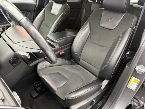 Used 2022 Ford Edge ST AWD/4WD image 24