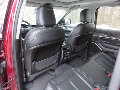 Used 2022 Jeep Grand Cherokee Limited 4xe AWD/4WD image 39