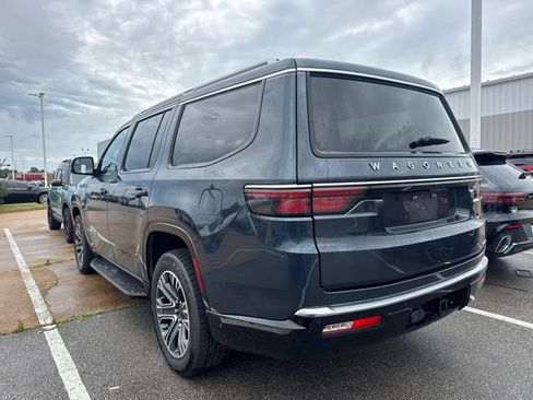 Used 2024 Jeep Wagoneer Series II AWD/4WD image 5