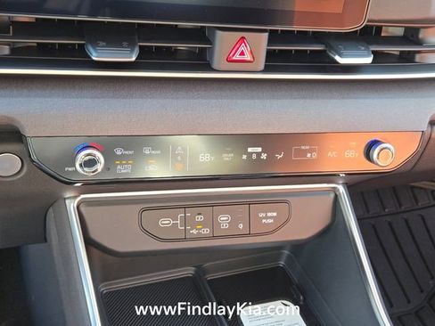 New 2026 Kia Carnival EX image 19