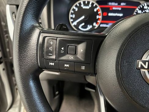 Used 2024 Nissan Rogue S AWD/4WD image 26