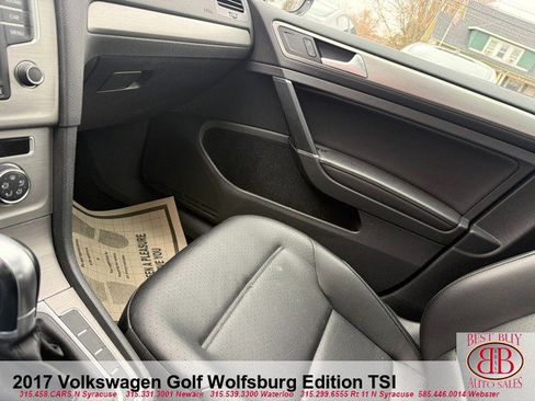 Used 2017 Volkswagen Golf SE image 18
