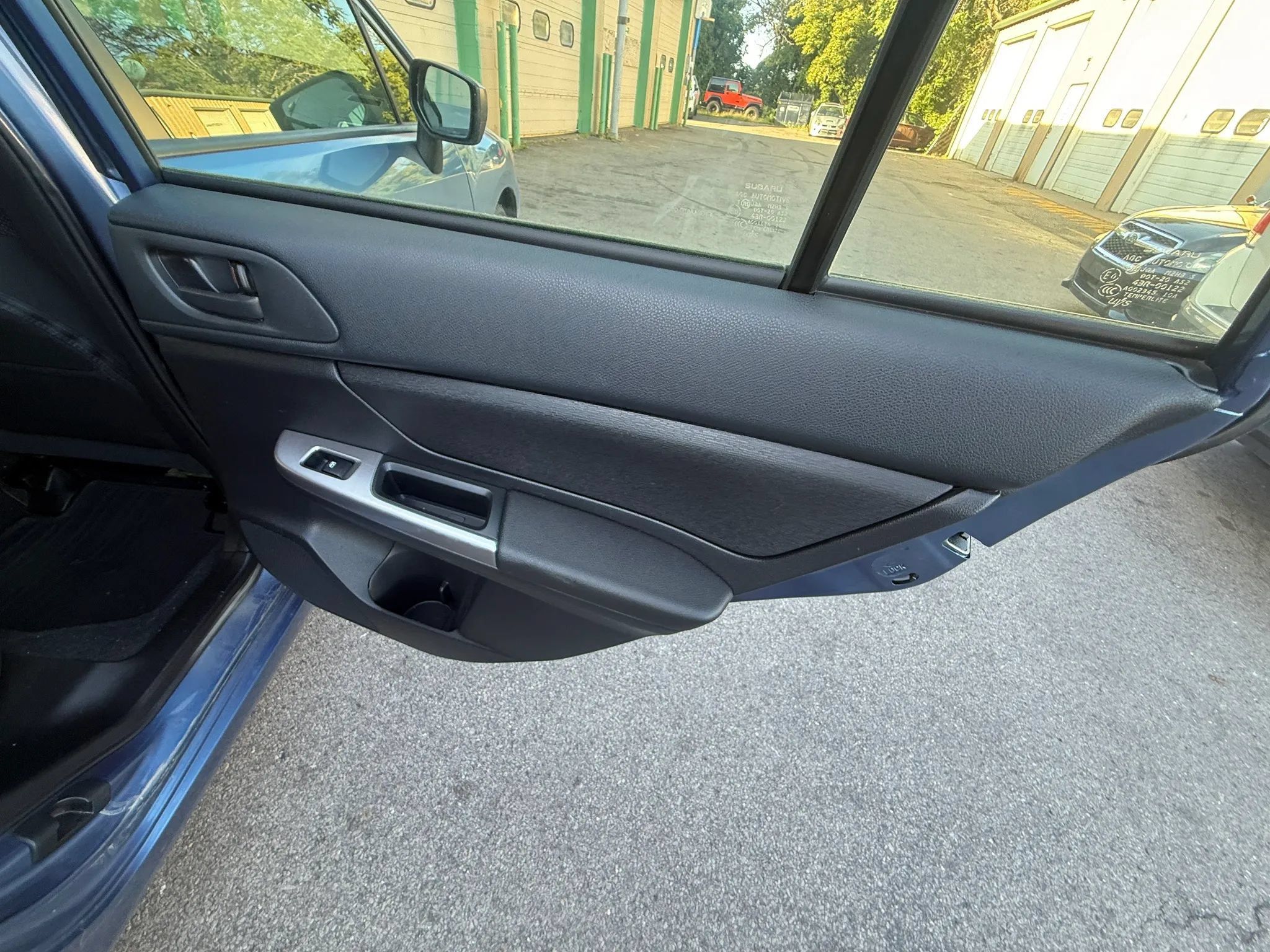 Used 2015 Subaru Impreza 2.0i AWD/4WD image 15