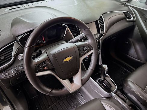 Used 2019 Chevrolet Trax Premier image 14