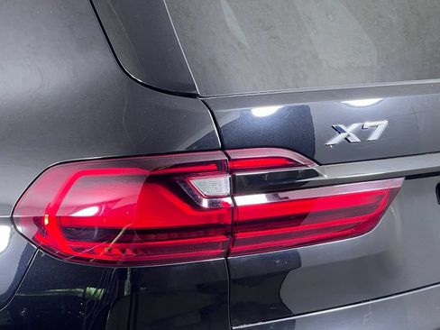 Used 2020 BMW X7 xDrive40i w/ M Sport Package AWD/4WD image 16
