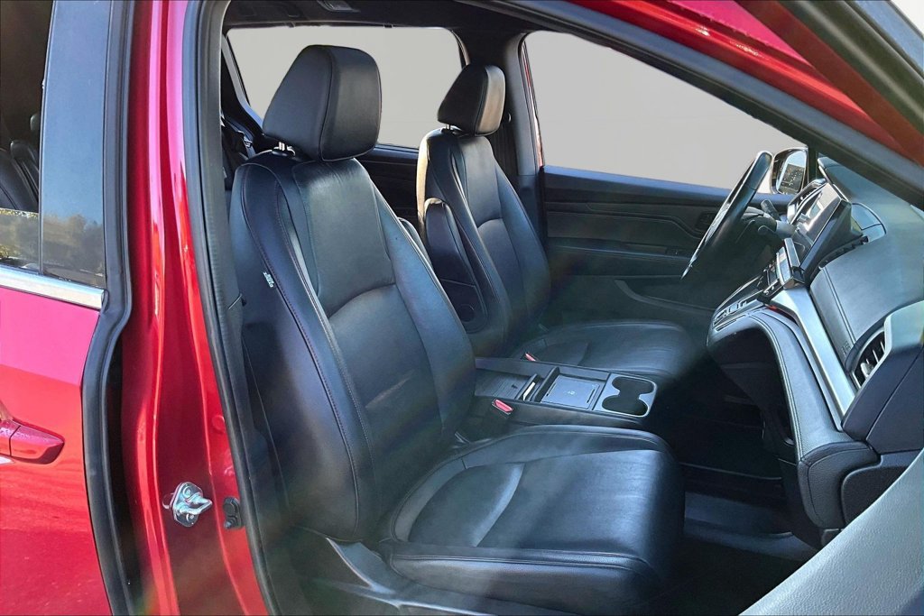 Used 2025 Honda Odyssey Sport-L image 23