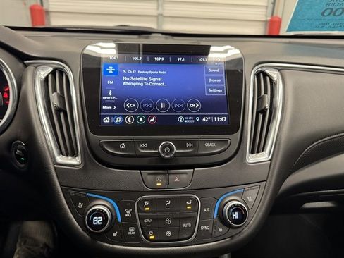 Used 2024 Chevrolet Malibu LT image 21