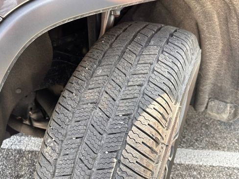 Used 2021 Jeep Grand Cherokee Limited w/ Luxury Group II image 9