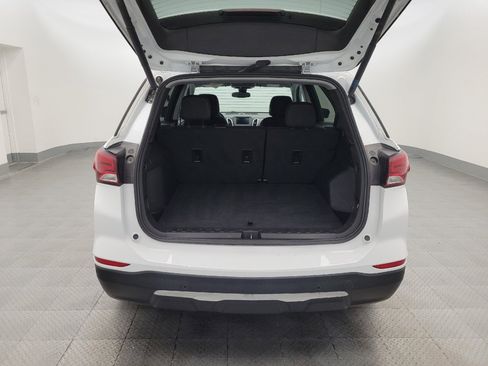 Used 2024 Chevrolet Equinox LT image 29