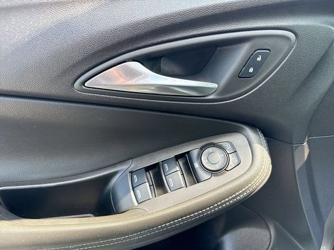 Used 2024 Buick Encore GX Sport Touring FWD image 24