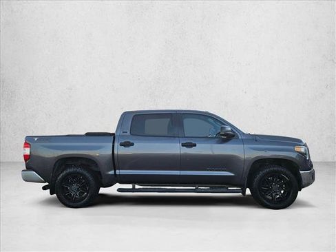 Used 2018 Toyota Tundra SR5 w/ SR5 Upgrade Package RWD image 4