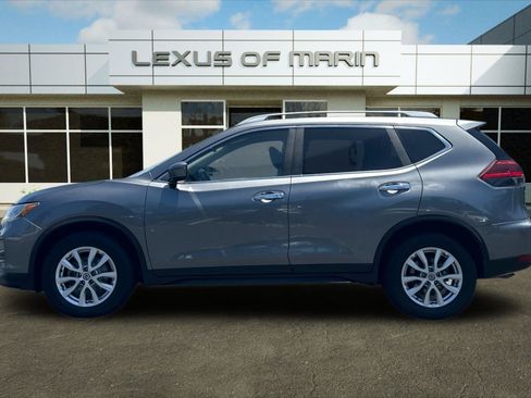 Used 2019 Nissan Rogue SV FWD image 2