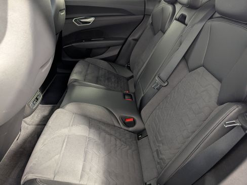 Certified 2022 Audi e-tron GT Premium Plus w/ Performance Package image 33