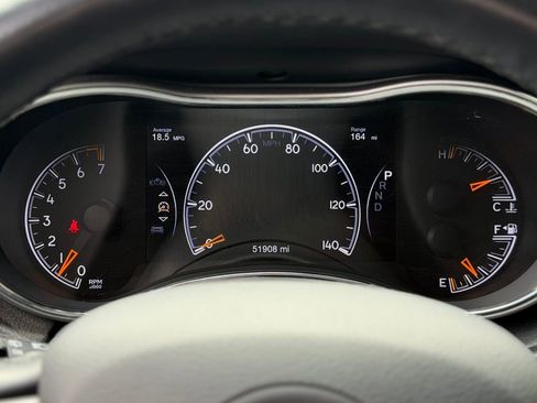 Used 2021 Jeep Grand Cherokee Laredo X image 10