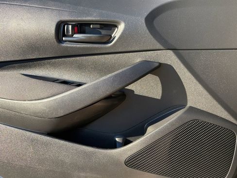 Used 2023 Toyota Corolla LE image 11