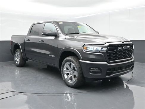 New 2026 RAM 1500 4x4 Crew Cab image 2