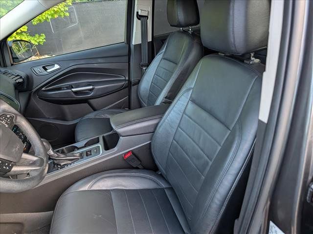Used 2017 Ford Escape SE FWD image 24