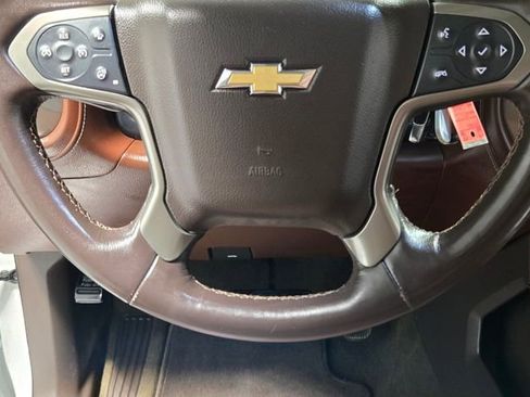 Used 2017 Chevrolet Silverado 1500 High Country image 28
