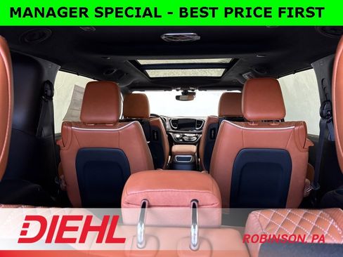 New 2026 Chrysler Pacifica Pinnacle image 10