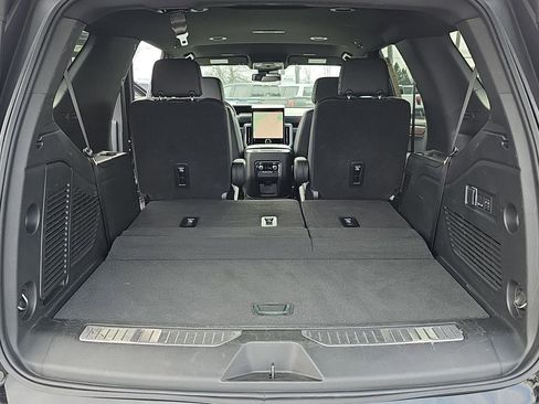 Certified 2025 GMC Yukon Denali image 32