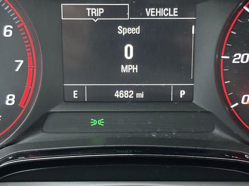 Certified 2024 Chevrolet Trax RS w/ Driver Confidence Package image 24