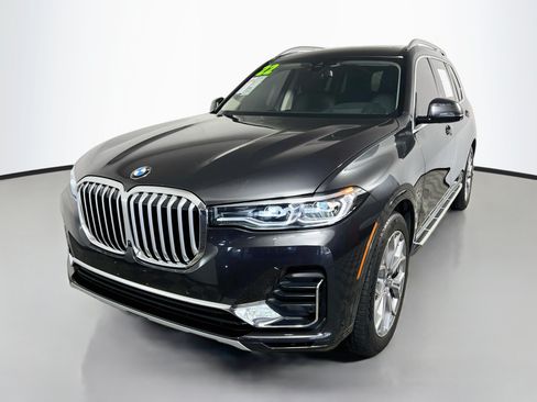 Used 2022 BMW X7 xDrive40i w/ Premium Package AWD/4WD image 10