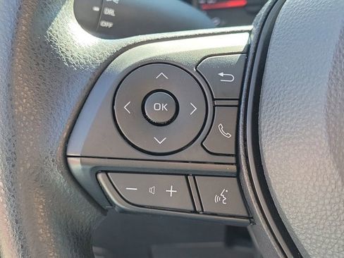 Used 2022 Toyota RAV4 LE image 24