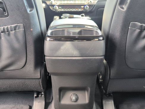 Used 2025 Kia Telluride S FWD image 36