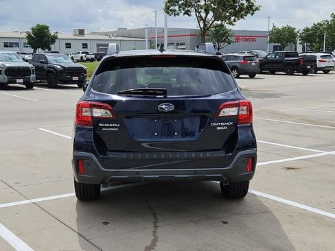 Used 2018 Subaru Outback 3.6R Limited image 7